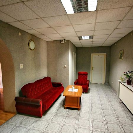"Aleksandrowka" Restauracja I Noclegi Horyniec Exterior foto