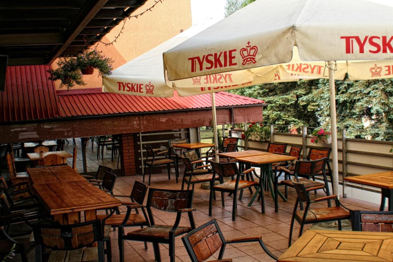 "Aleksandrowka" Restauracja I Noclegi Horyniec Exterior foto
